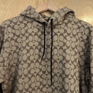 Signature COACH. NWT hoodie. I won’t accept less than the asking price.